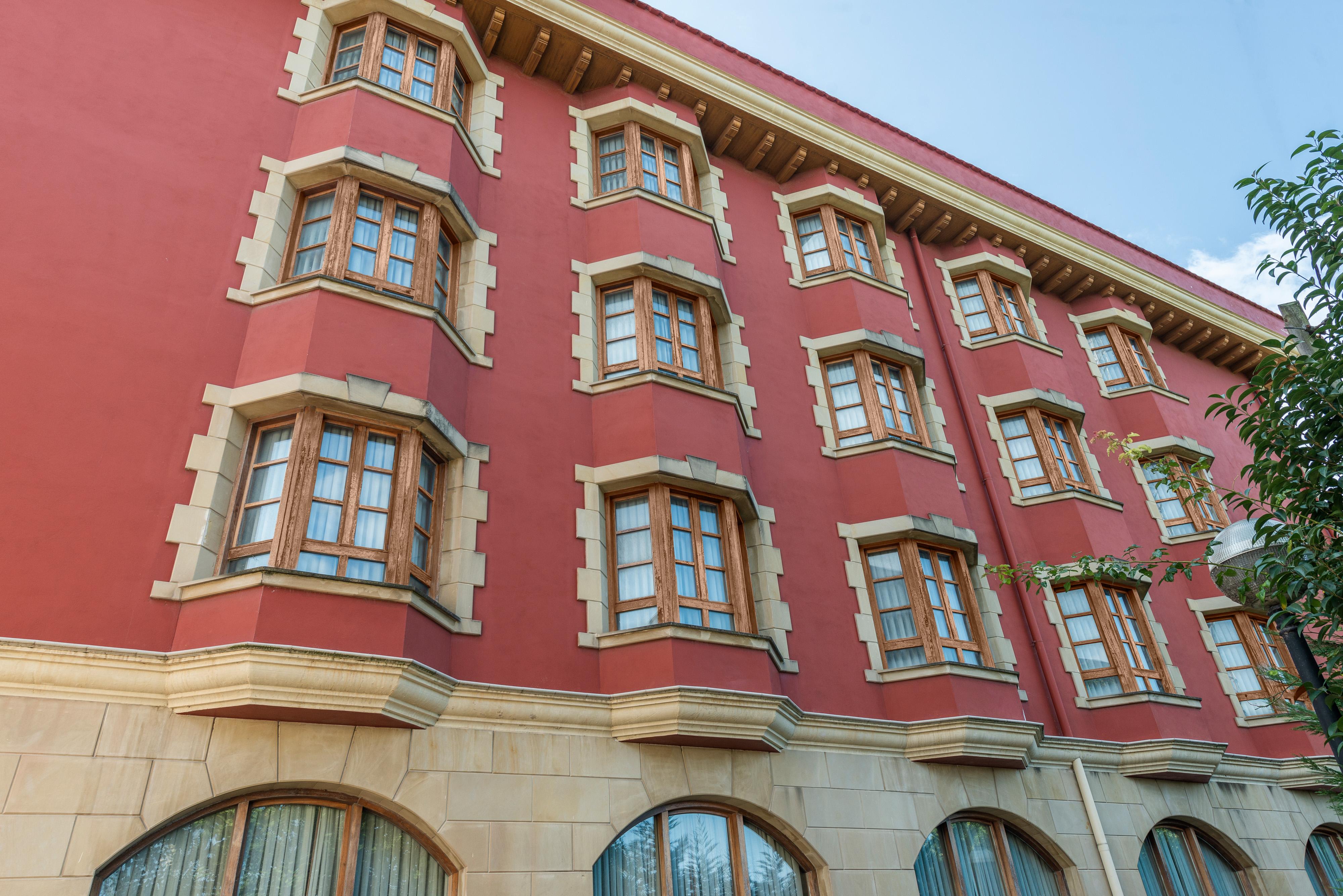 Tryp Bilbao Sondika Hotel Exterior foto