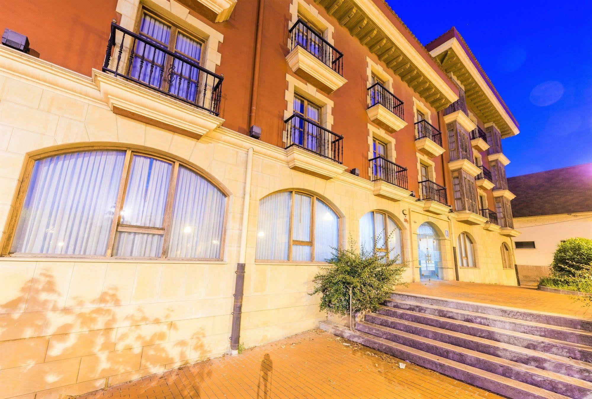 Tryp Bilbao Sondika Hotel Exterior foto