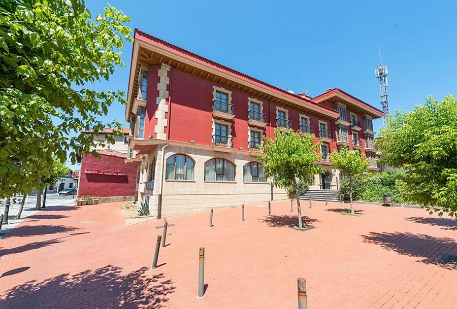 Tryp Bilbao Sondika Hotel Exterior foto